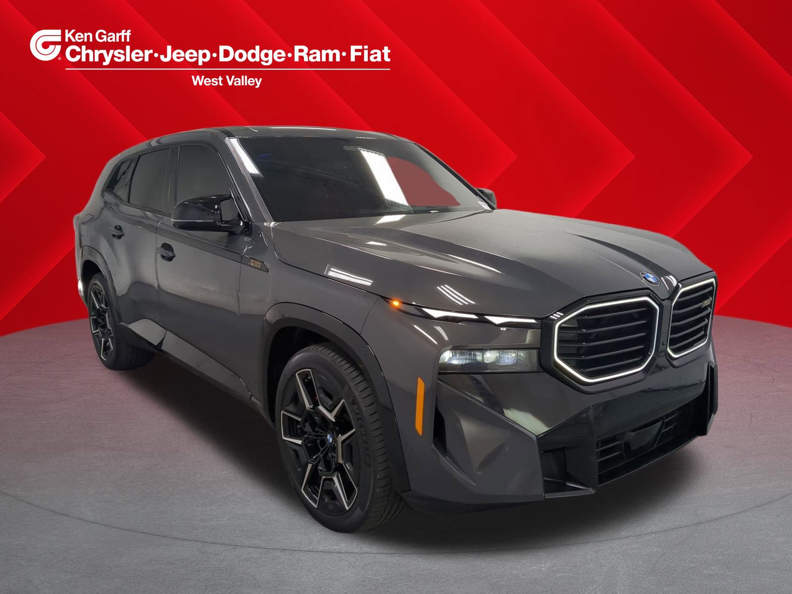 2025 BMW XM Base's photo