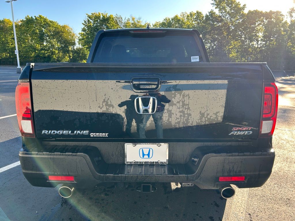 2023 Honda Ridgeline Sport photo 4