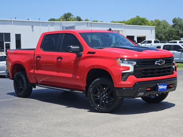 2024 Chevrolet Silverado 1500 LT Trail Boss photo 2