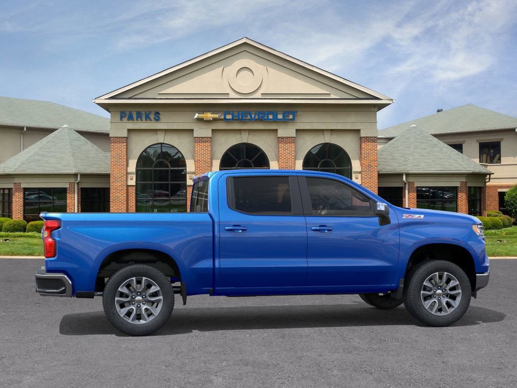 2026 Chevrolet Silverado 1500 LT photo 2