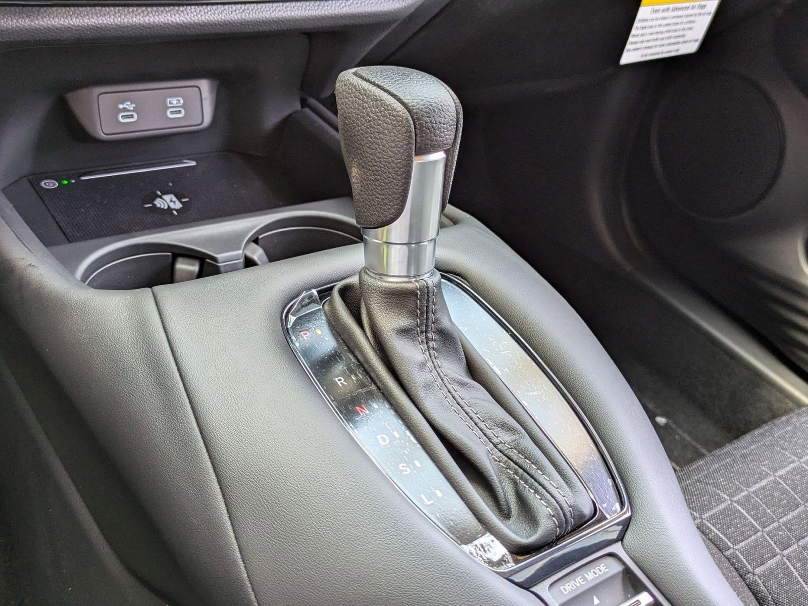 2026 Honda HR-V LX photo 12