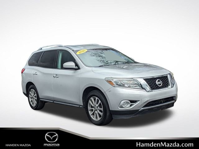 2016 Nissan Pathfinder S's photo