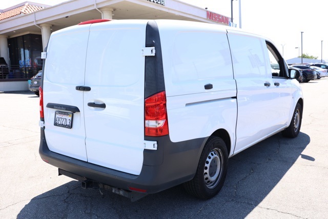 2022 Mercedes Benz Metris Cargo Van photo 3