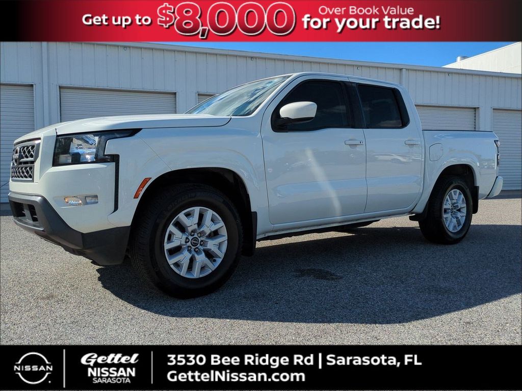 2022 Nissan Frontier SV's photo