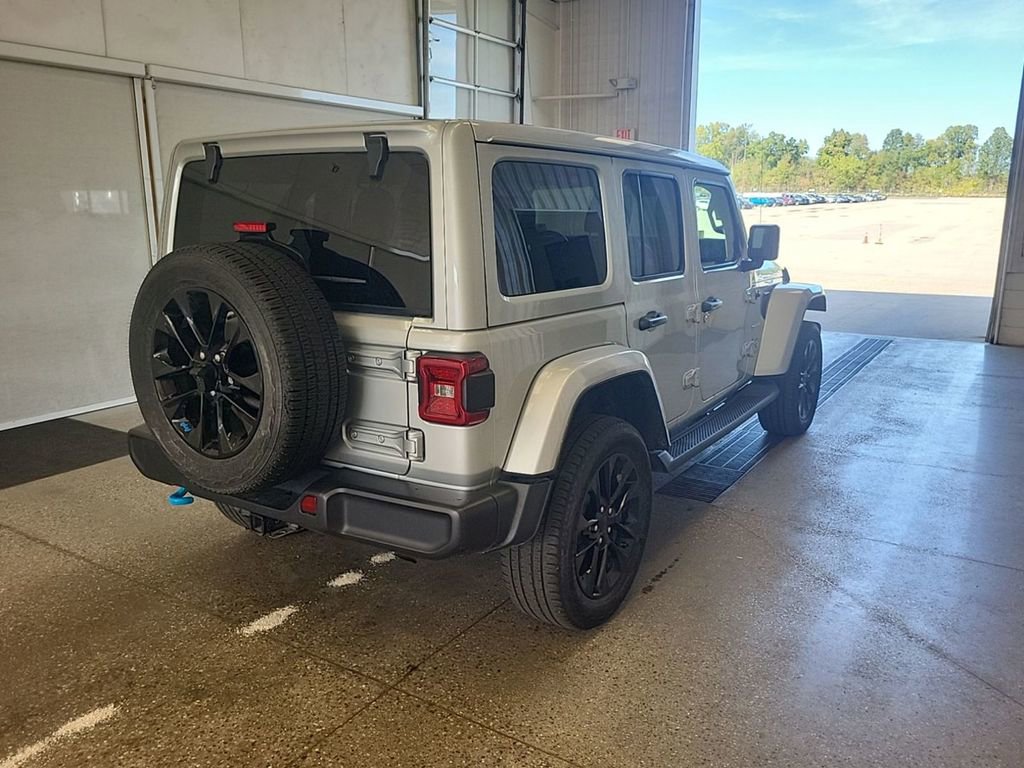 2022 Jeep Wrangler 4xe Unlimited Sahara photo 3