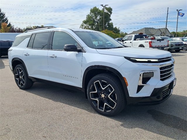 2026 Chevrolet Traverse High Country photo 3