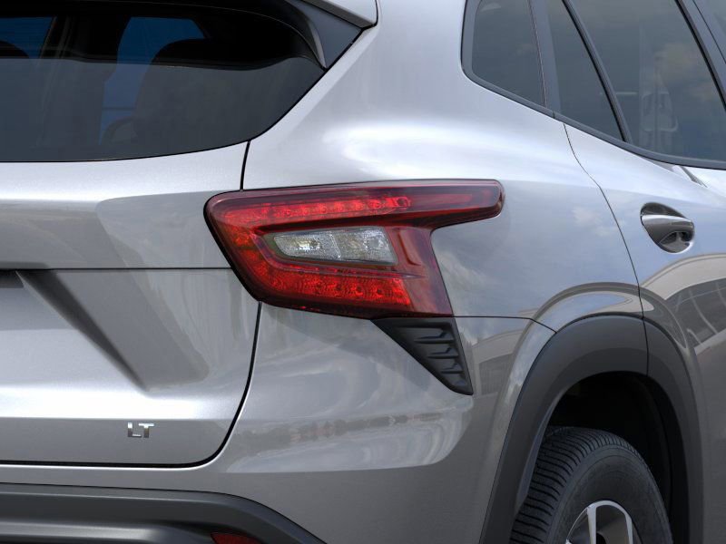 2025 Chevrolet Trax LT photo 10