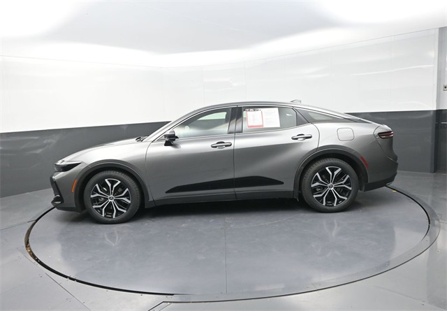 2023 Toyota Crown XLE photo 4