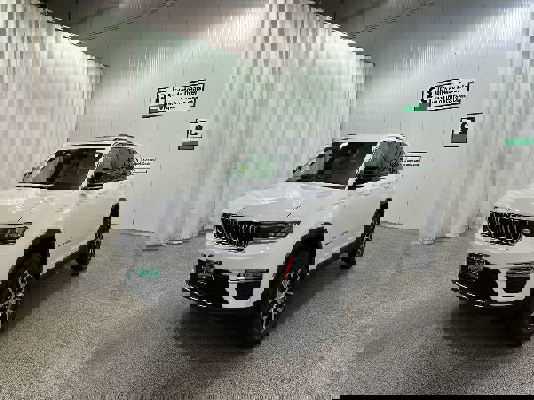 2025 Jeep Grand Cherokee Limited photo 4