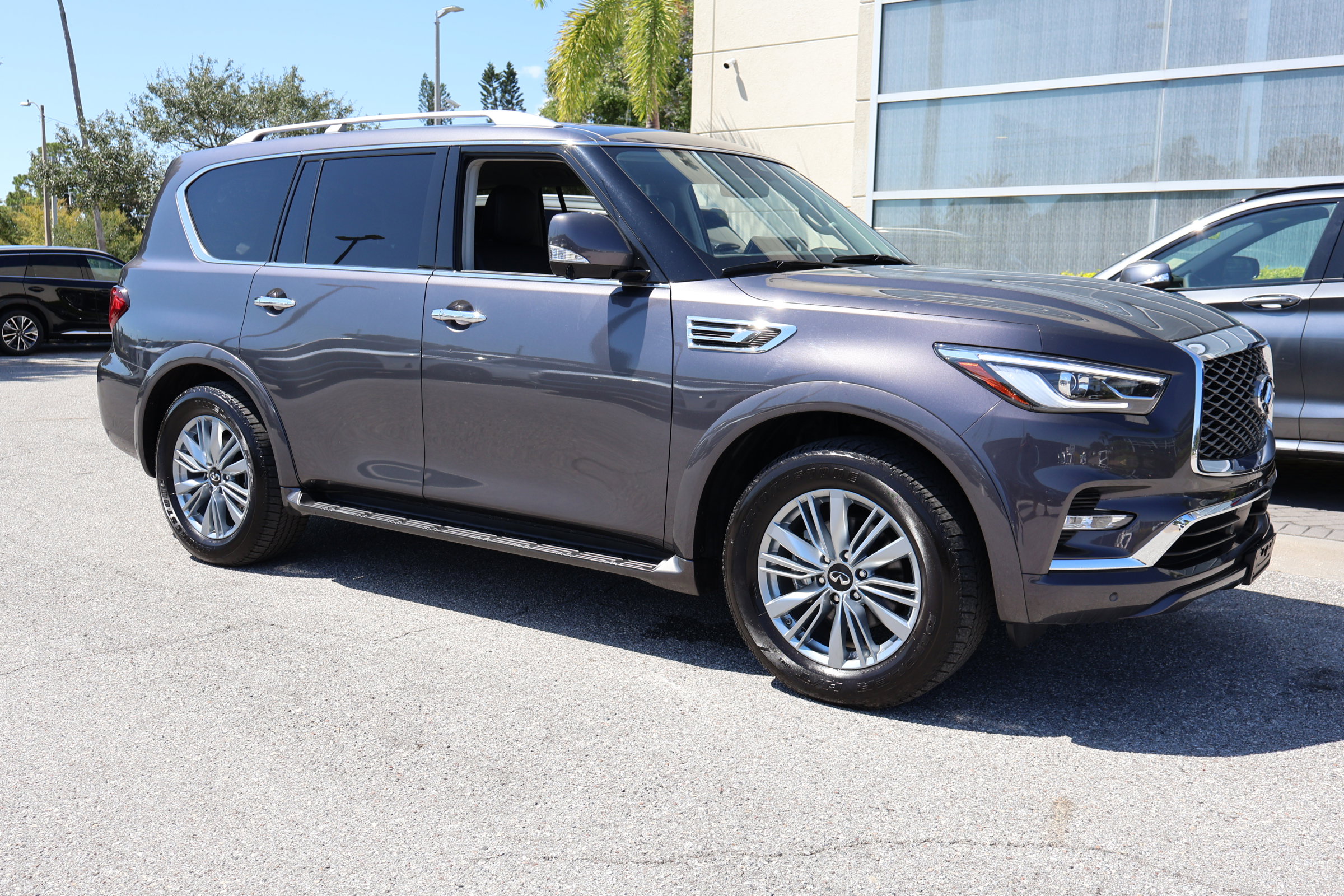 2024 Infiniti QX80 Luxe photo 10