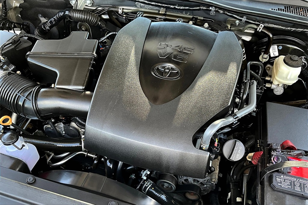 2020 Toyota Tacoma TRD Sport photo 35