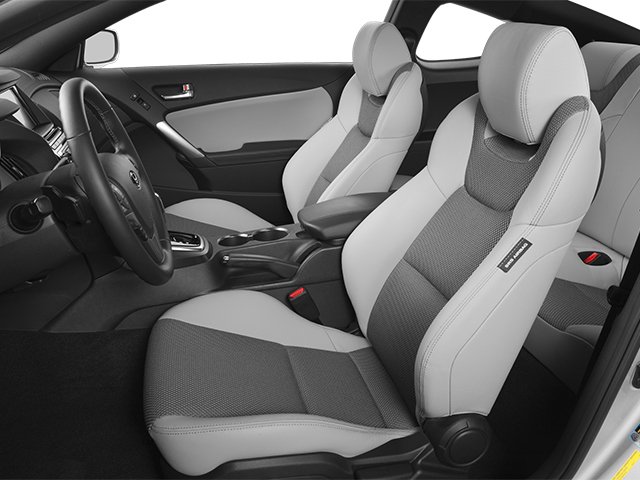 2013 Hyundai Genesis Coupe 3.8 Track photo 8