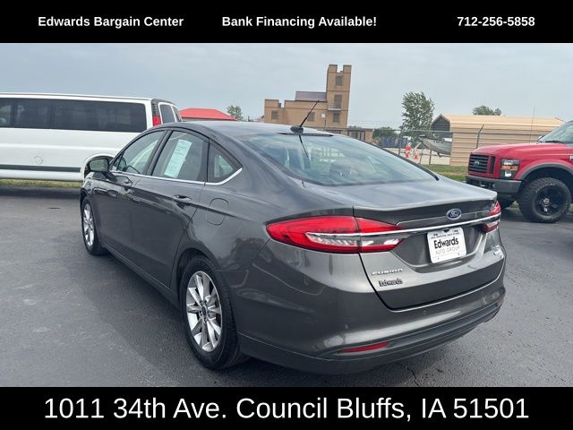2017 Ford Fusion SE photo 4