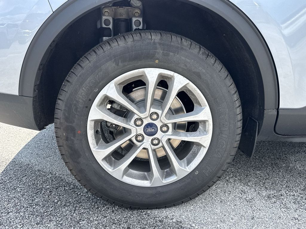 2022 Ford Escape SE photo 18