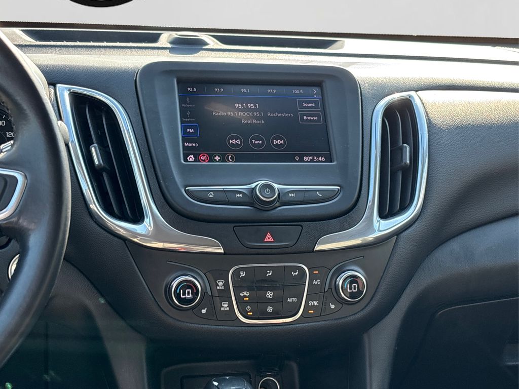 2020 Chevrolet Equinox LT photo 18