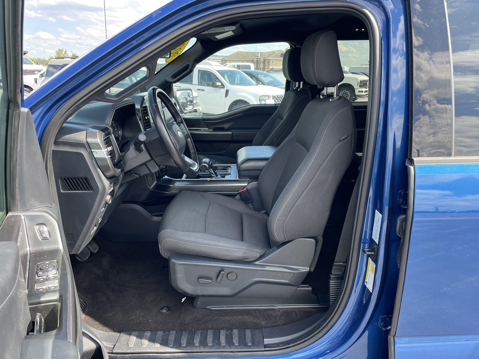 2022 Ford F-150 XLT photo 9