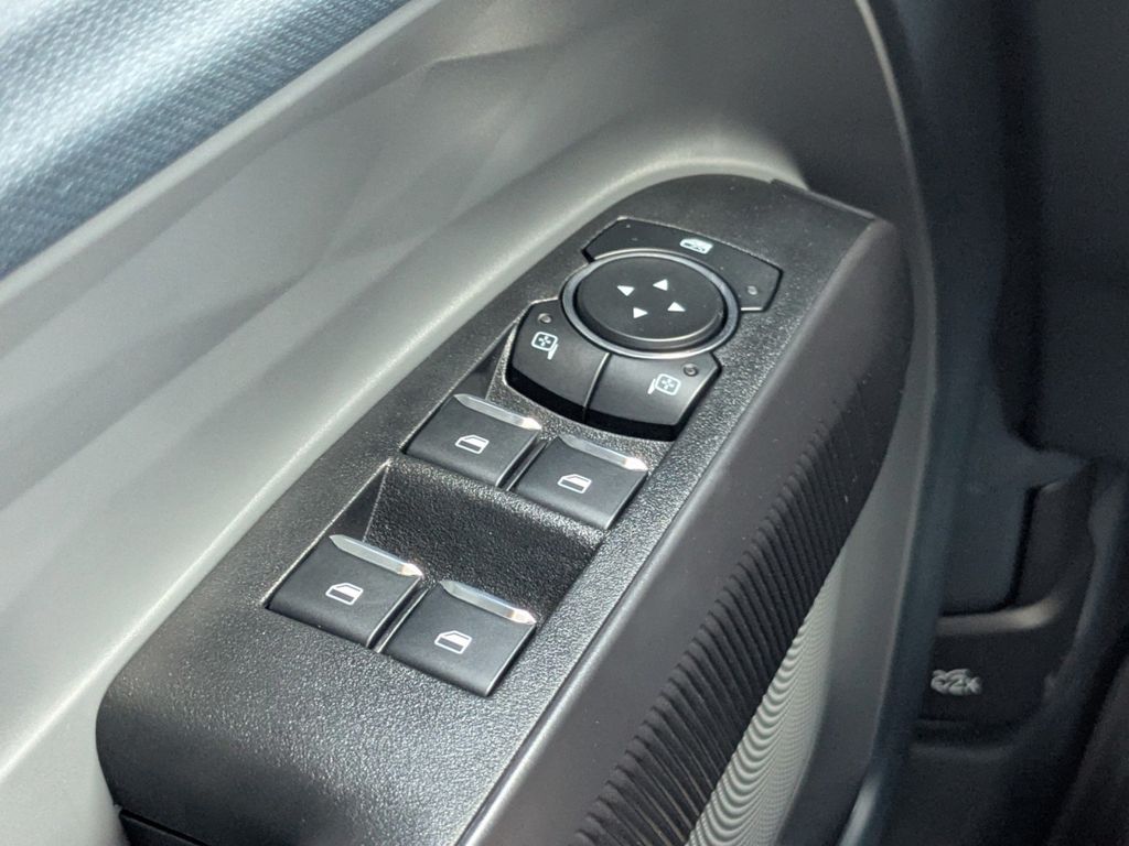 2025 Ford Maverick XL photo 22