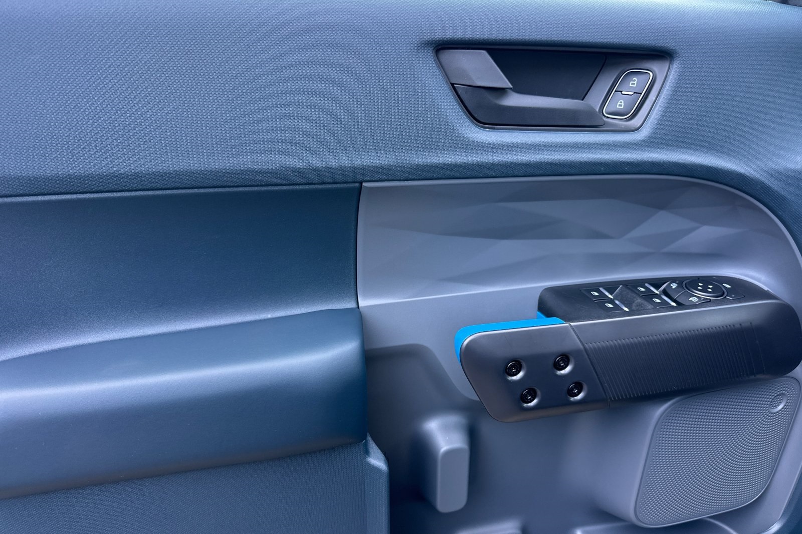 2025 Ford Maverick photo 10