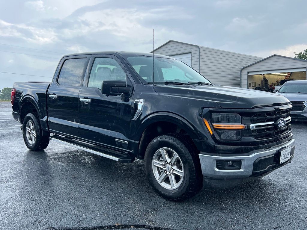 2024 Ford F-150 XLT photo 2