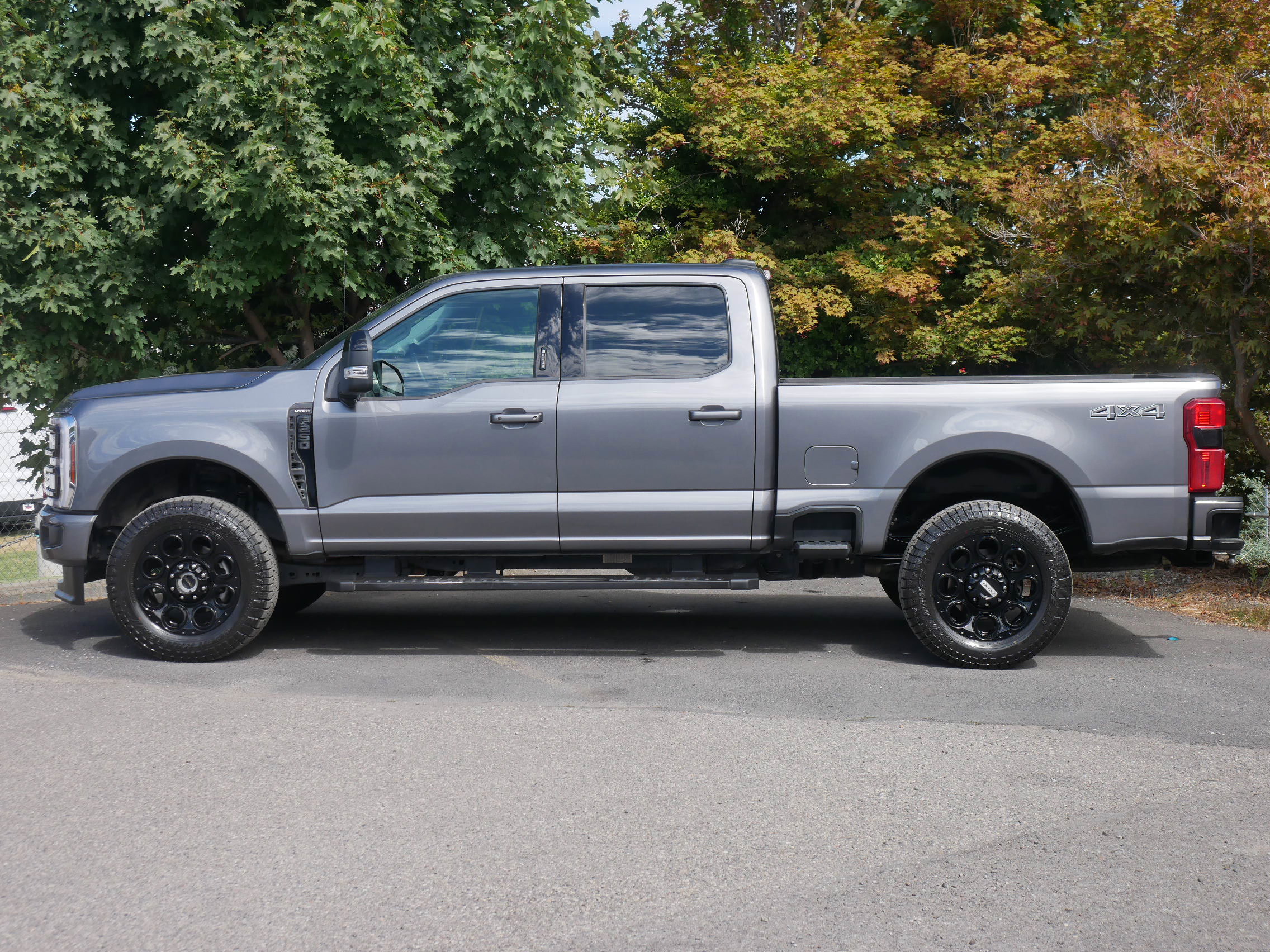 2024 Ford F-250 Lariat photo 14