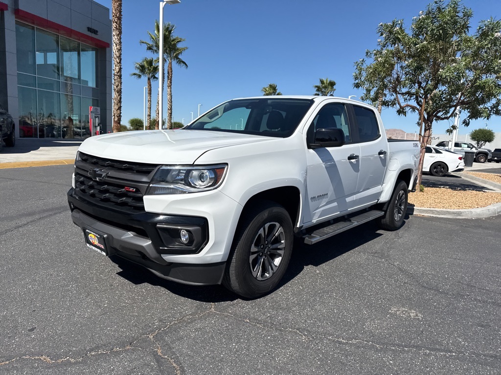 2022 Chevrolet Colorado Z71 photo 2