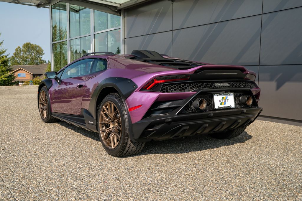 2024 Lamborghini Huracan Sterrato photo 12