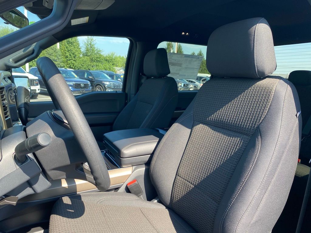 2025 Ford F-150 STX photo 22