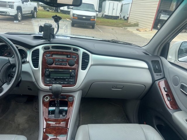 2004 Toyota Highlander Limited photo 17