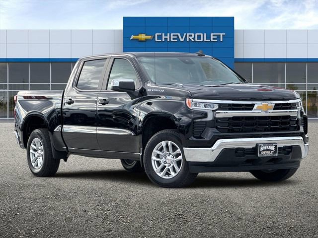 2026 Chevrolet Silverado 1500 LT photo 2