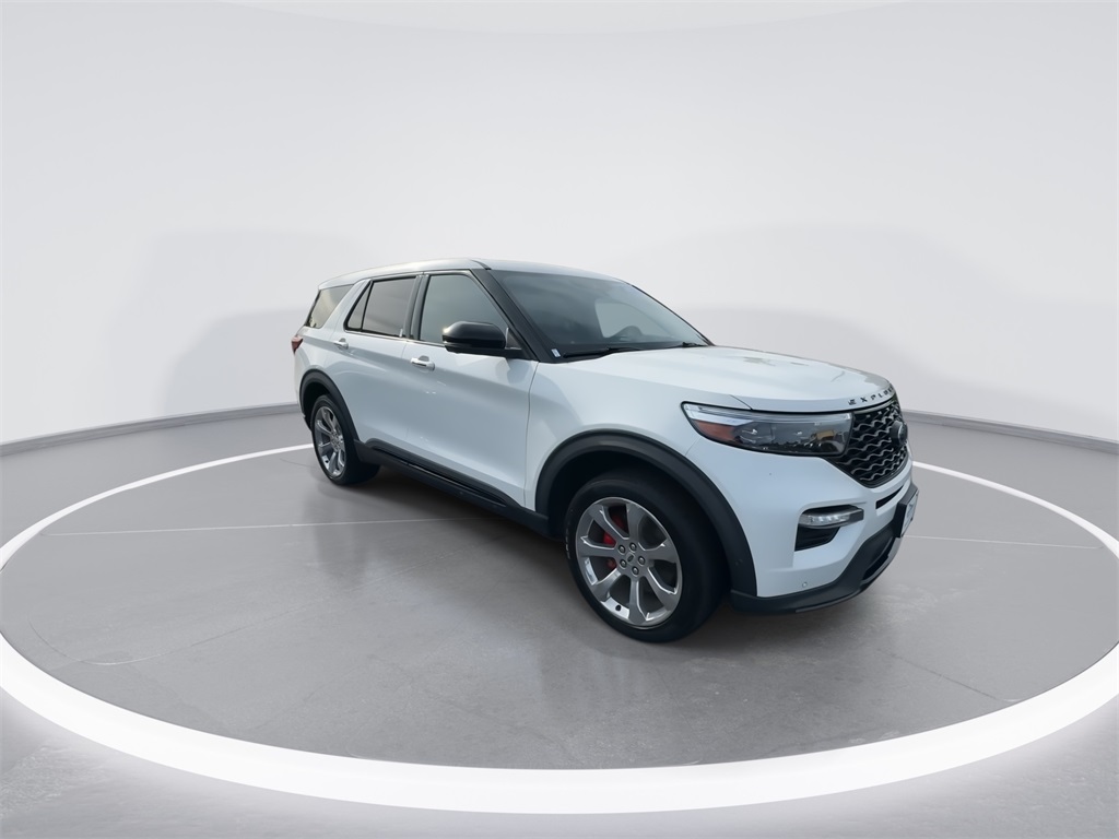 2021 Ford Explorer ST photo 2