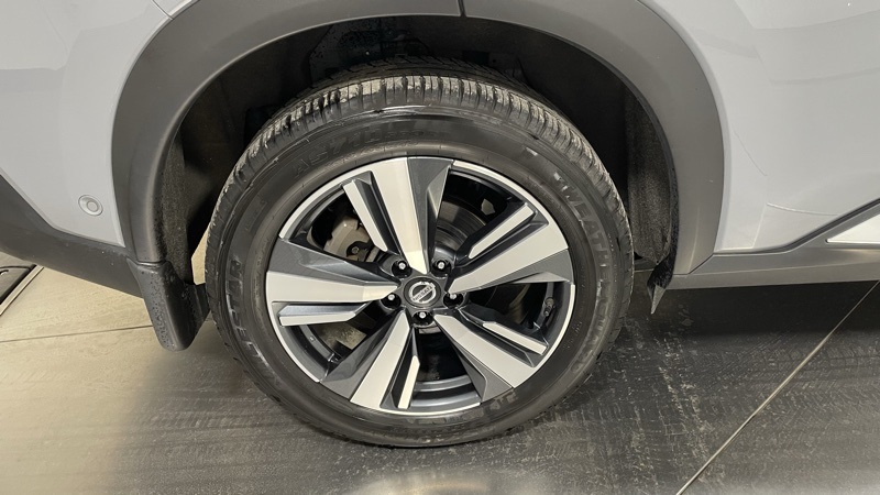 2021 Nissan Rogue Platinum photo 10