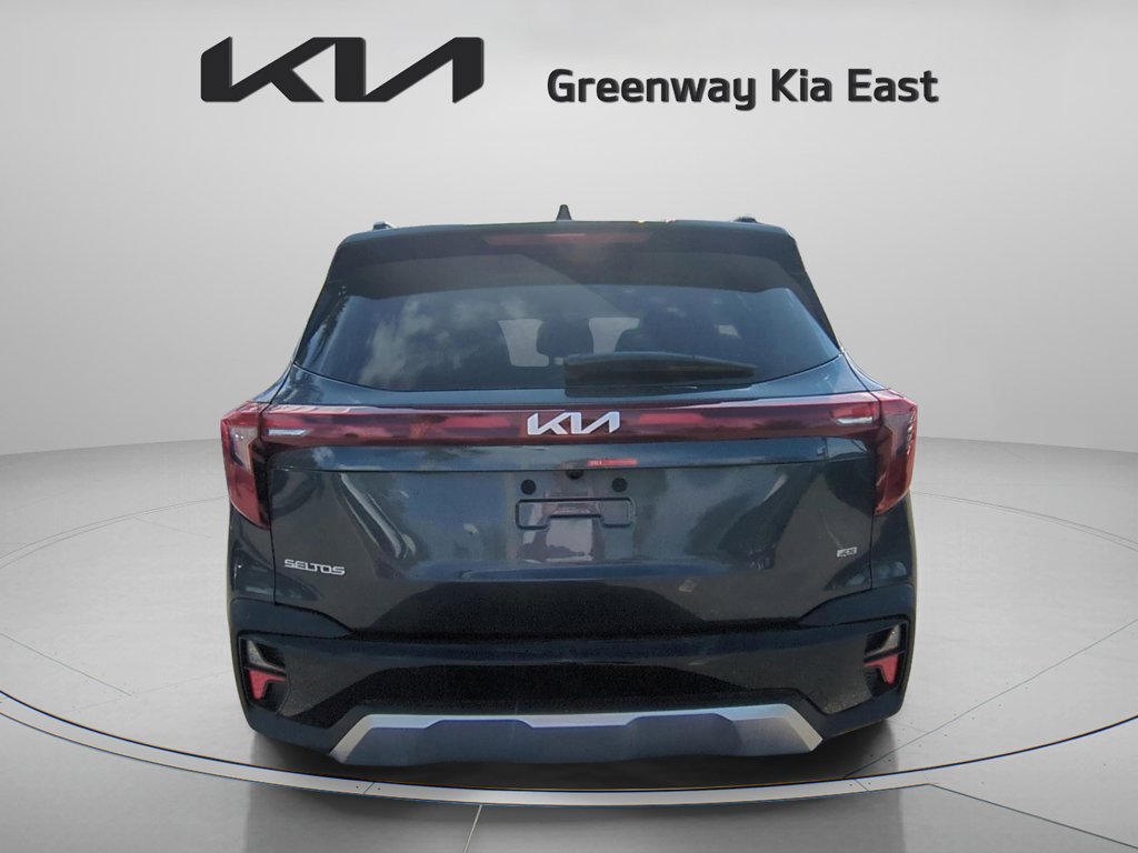 2025 Kia Seltos SX photo 7