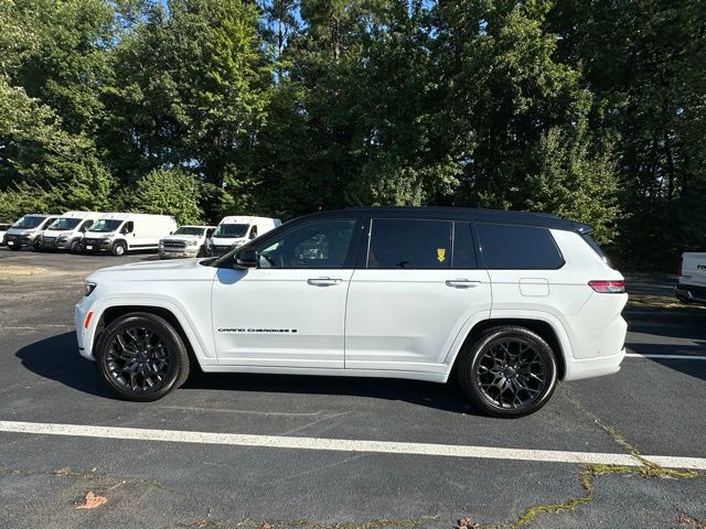 2025 Jeep Grand Cherokee L Summit Reserve photo 3