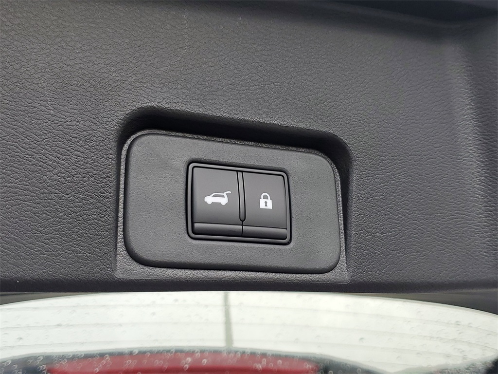 2026 Nissan Rogue SV photo 10
