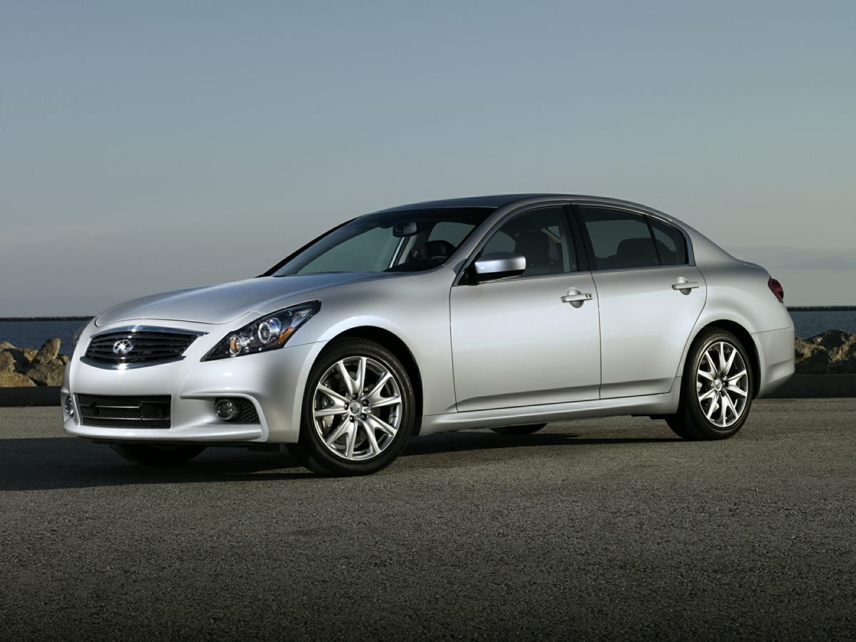 2010 INFINITI G Sedan's photo