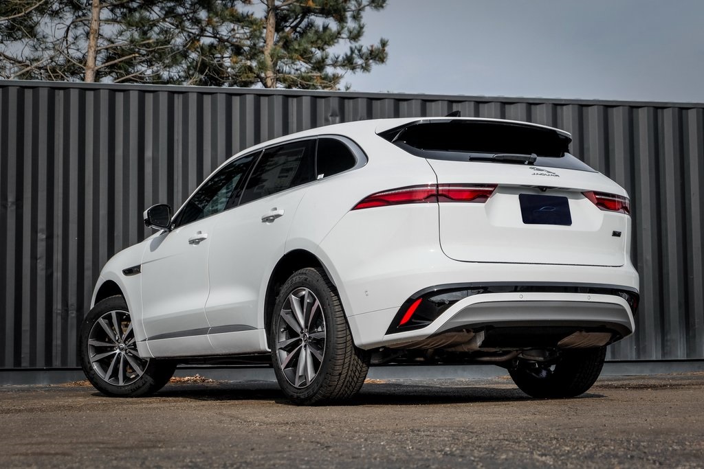 2026 Jaguar F-PACE P250 R-Dynamic S photo 2
