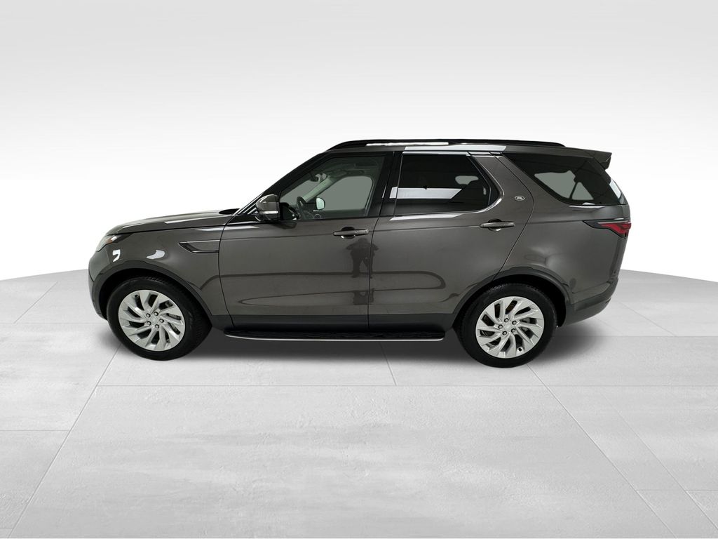 2023 Land Rover Discovery S photo 2