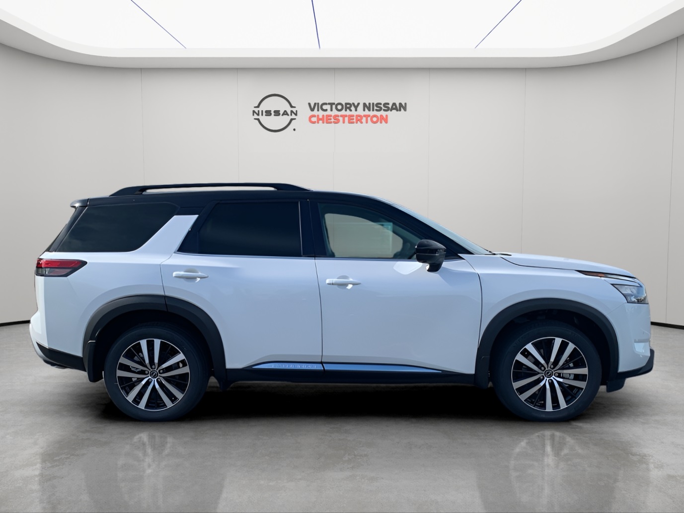 2025 Nissan Pathfinder Platinum photo 6
