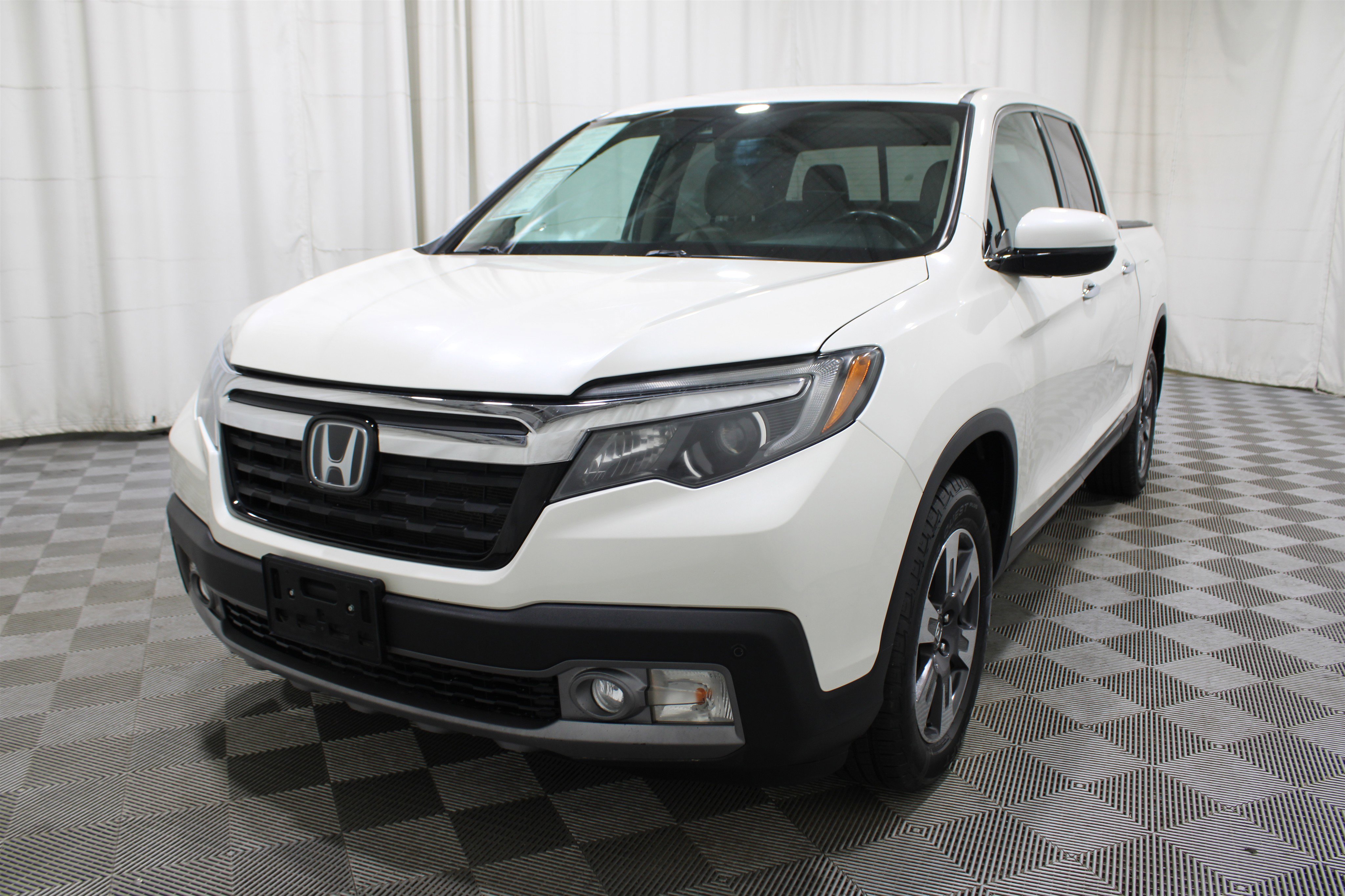 2019 Honda Ridgeline RTL-E photo 26
