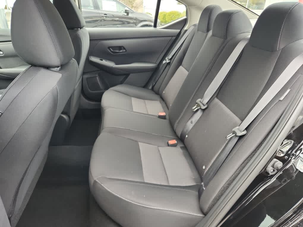 2024 Nissan Sentra SV photo 7