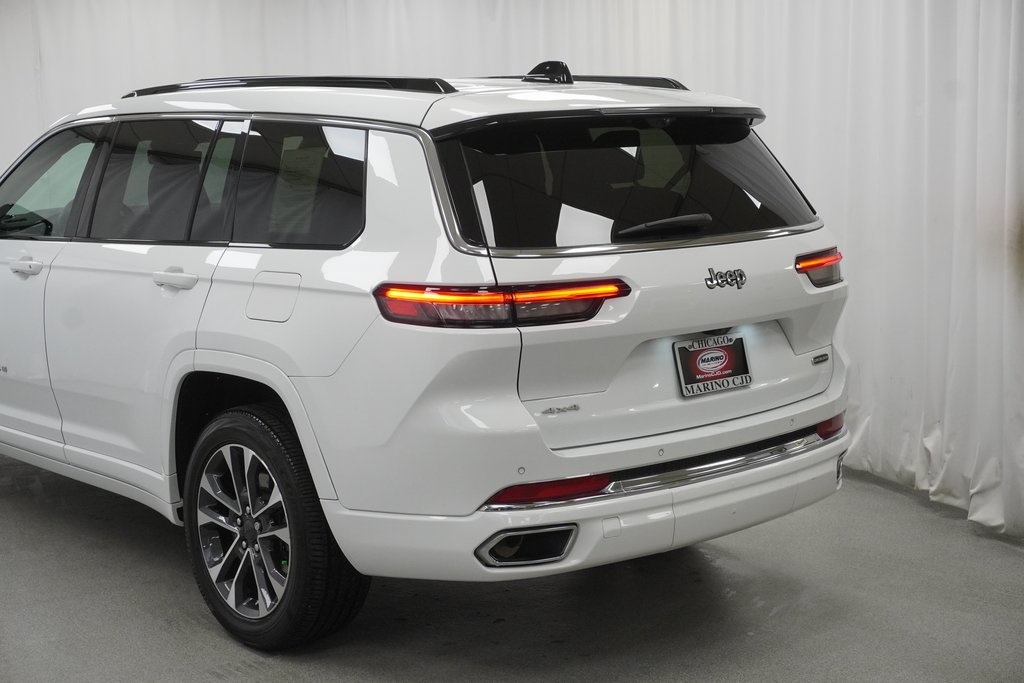 2024 Jeep Grand Cherokee Overland photo 11