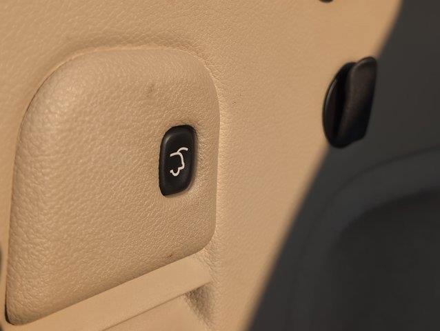 2014 Jeep Grand Cherokee Overland photo 28
