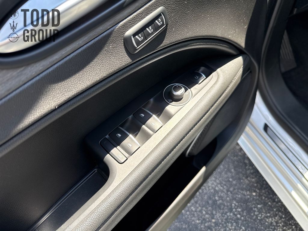 2021 Alfa Romeo Stelvio Ti photo 8