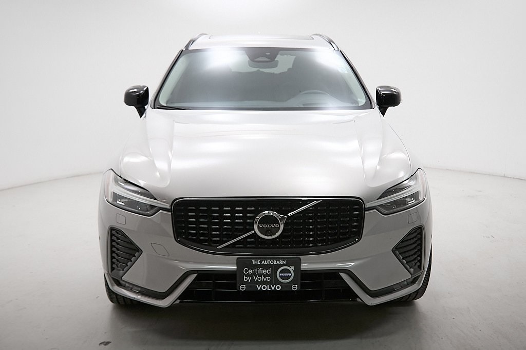 2023 VOLVO XC60 - Image 4