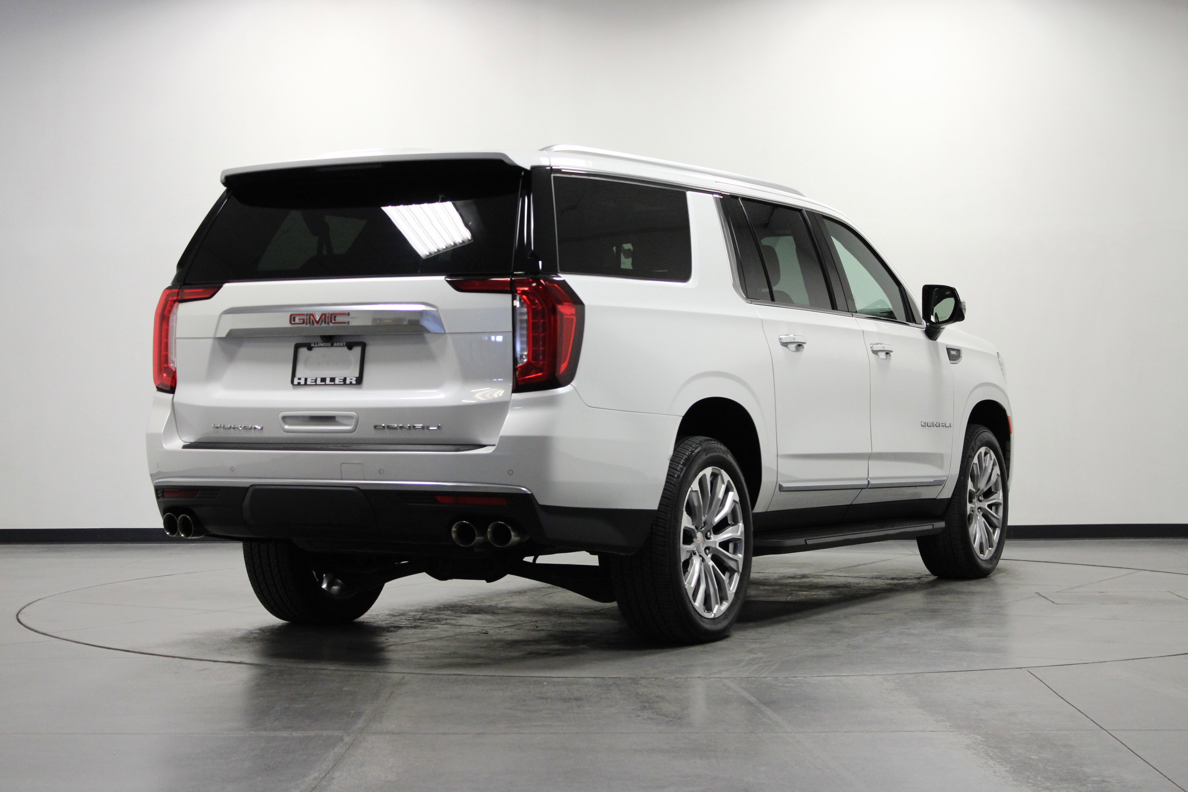 2024 Gmc Yukon XL Denali photo 3