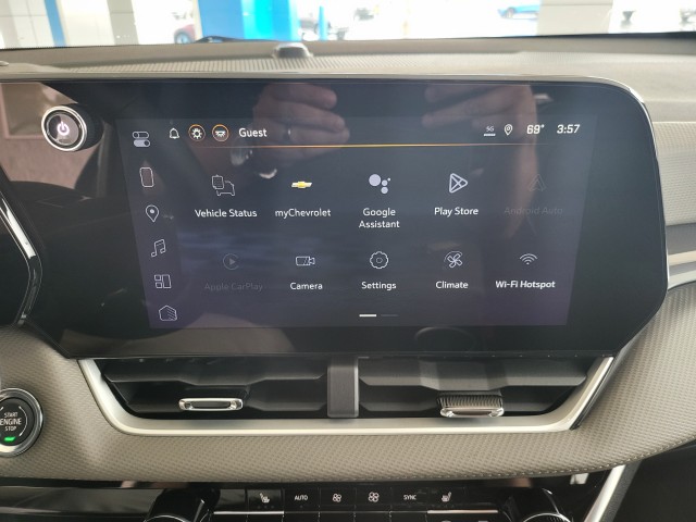 2026 Chevrolet Equinox LT photo 3