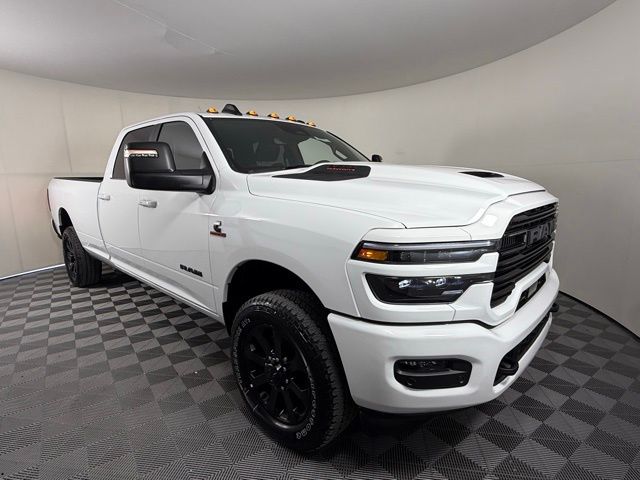 2026 RAM Ram 3500 Pickup Laramie's photo