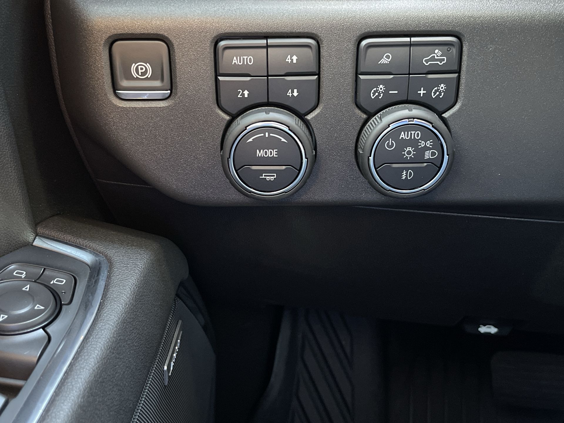 2025 Chevrolet Silverado 1500 LT Trail Boss photo 15