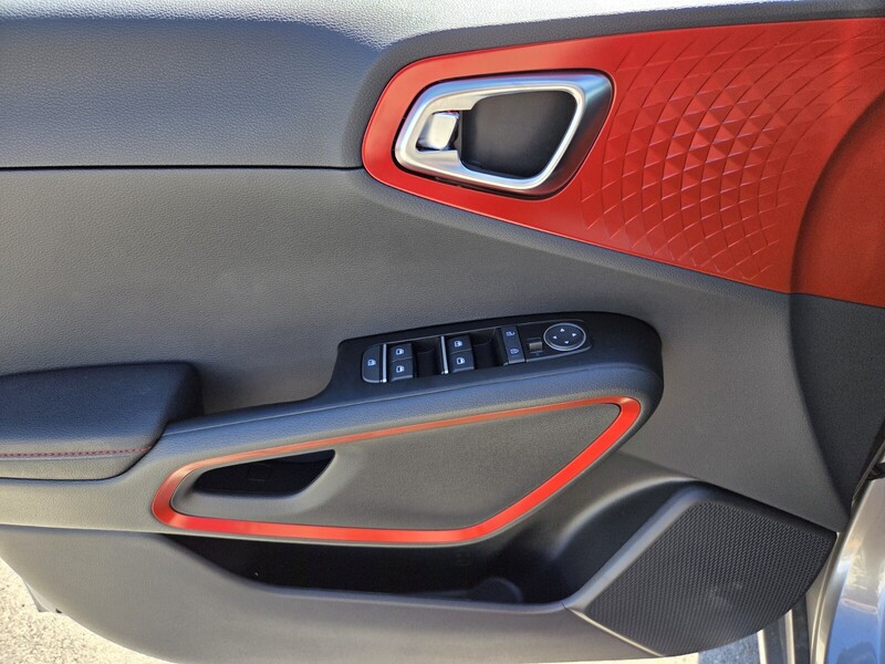 2025 Kia Soul GT-Line photo 10