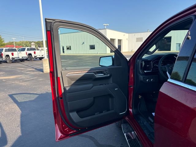 2026 Gmc Sierra 1500 SLT photo 9